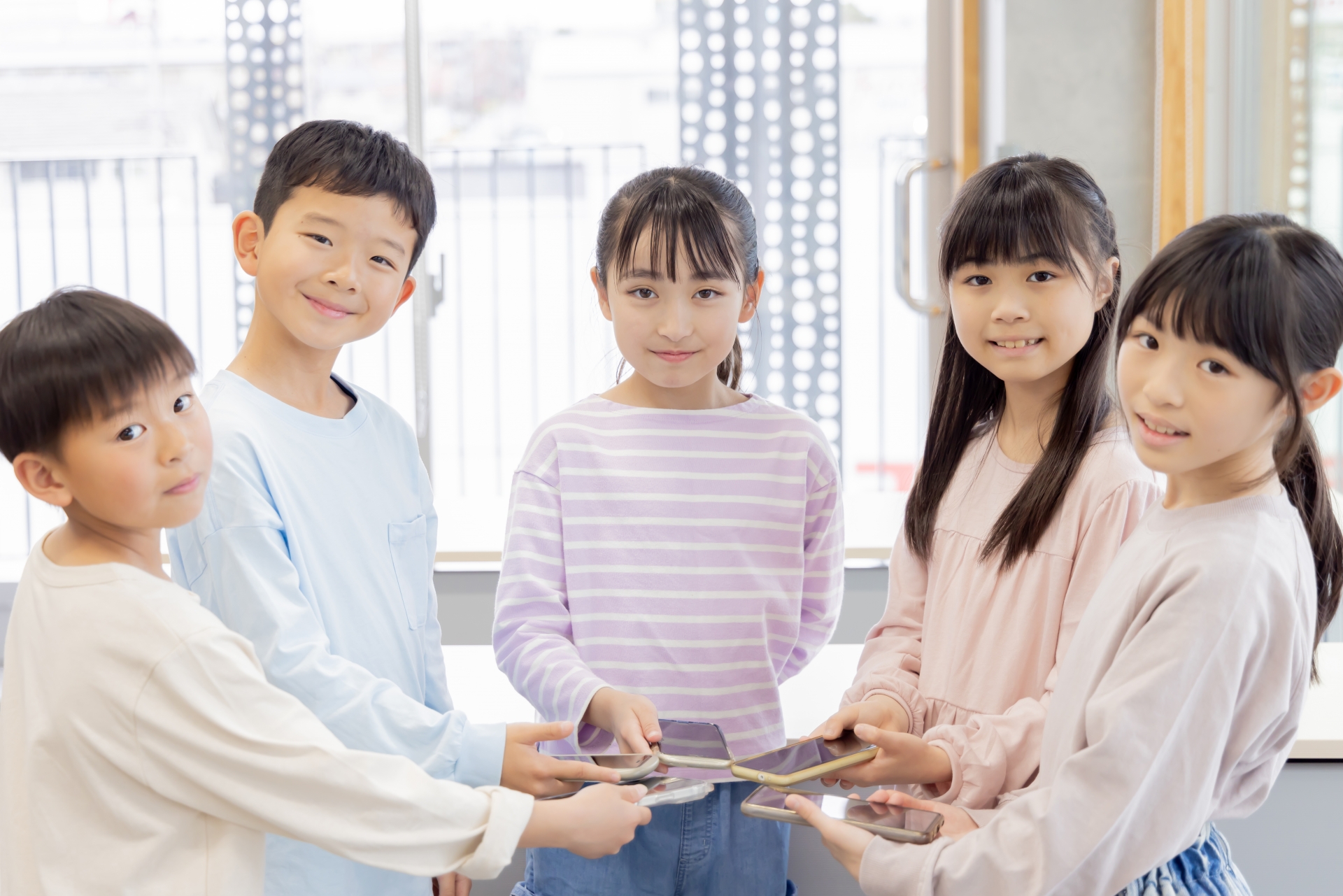 ことラボAIのメインビジュアル